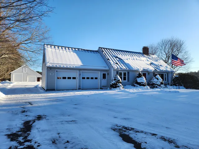 $699,000 | 28 Goose Hill Road, Jefferson, ME 04348