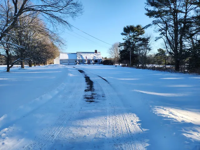 $699,000 | 28 Goose Hill Road, Jefferson, ME 04348