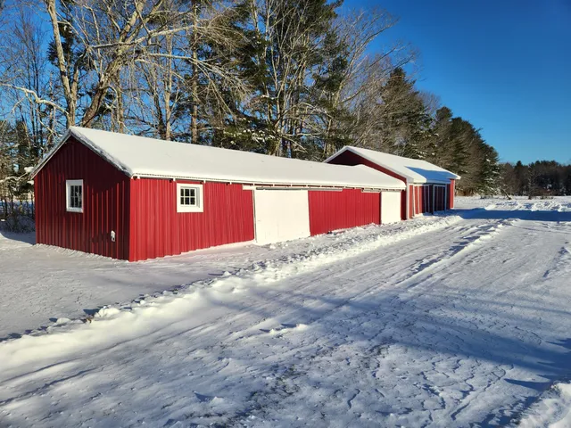 $699,000 | 28 Goose Hill Road, Jefferson, ME 04348