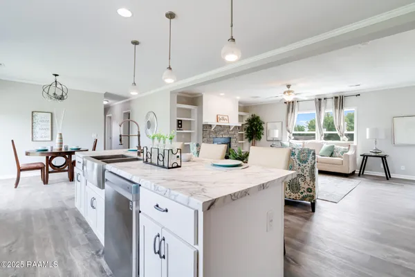 $244,900 | 155 Oak Manor Road, Rayne, LA 70578