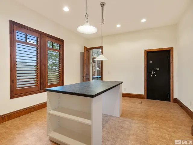 $2,989,999 | 525 Cable Canyon Drive, Fernley, NV 89408