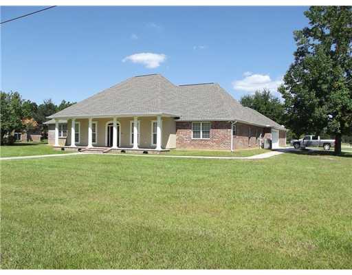 41044 Rue Monet Ponchatoula, LA 70454 - Photo 1 of 19 Gallery Image 1