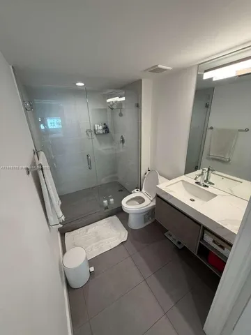 $4,500 | 1155 Brickell Bay Drive, Unit 1408, Miami, FL 33131