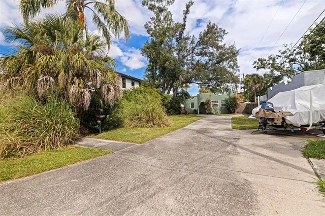 a view of a garden with pathway