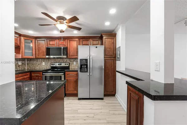 $1,650 | 711 South Hollybrook Drive, Unit 209, Pembroke Pines, FL 33025