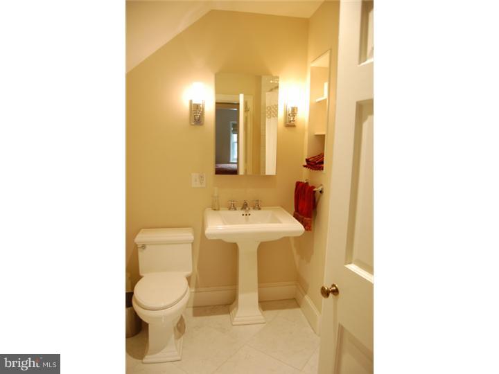 401 Roumfort Road Philadelphia, PA 19119 - Photo 15 of 25 Bathroom