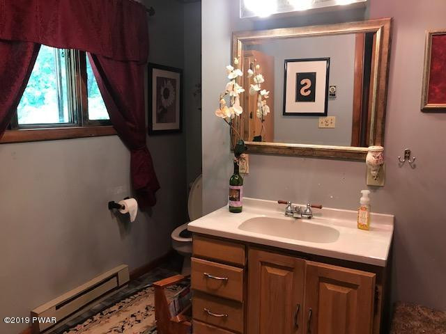 164 Cypress Road Dingmans Ferry, PA 18328 - Photo 32 of 45 MBR BATHROOM