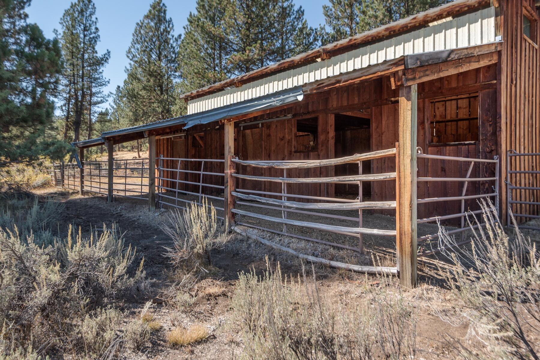 18736 Vester Creek Road Seneca, OR 97873 - Photo 28 of 62 28