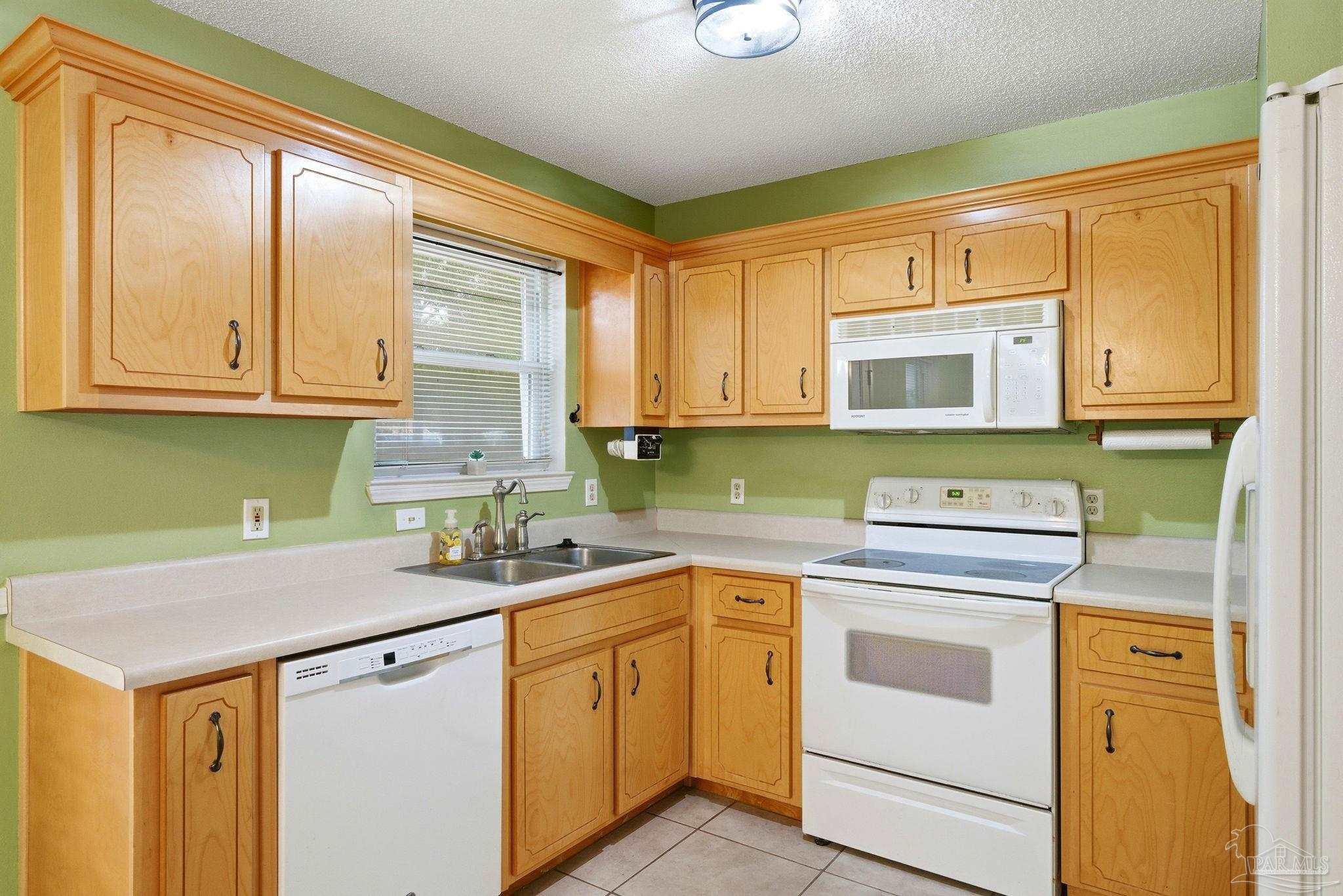 6568 Sinclair Street Milton, FL 32570 - Photo 14 of 50