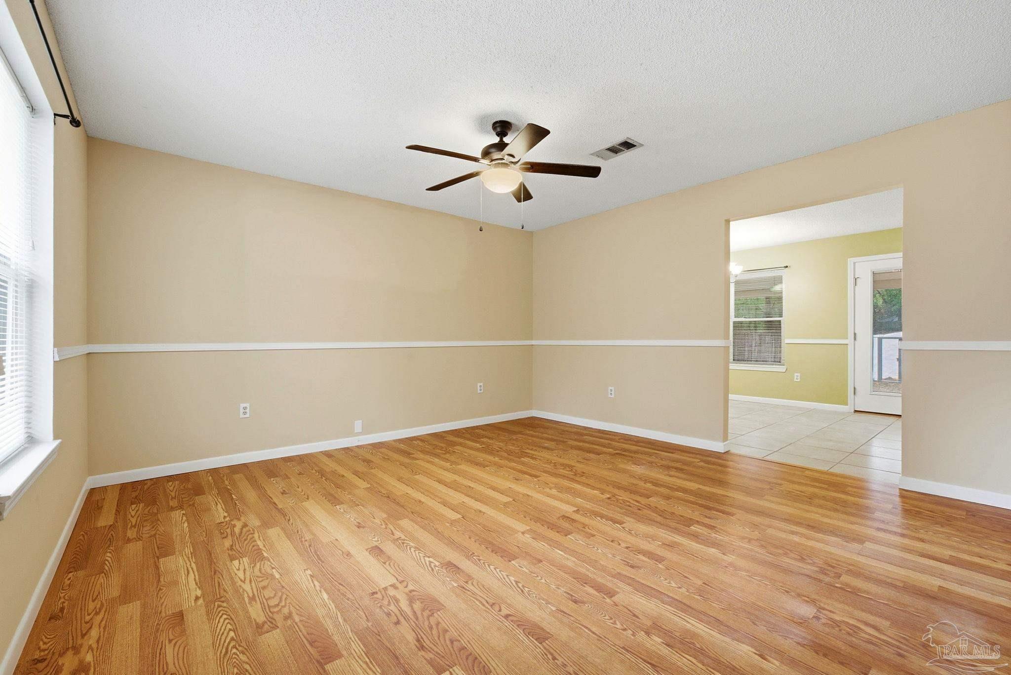 6568 Sinclair Street Milton, FL 32570 - Photo 7 of 50