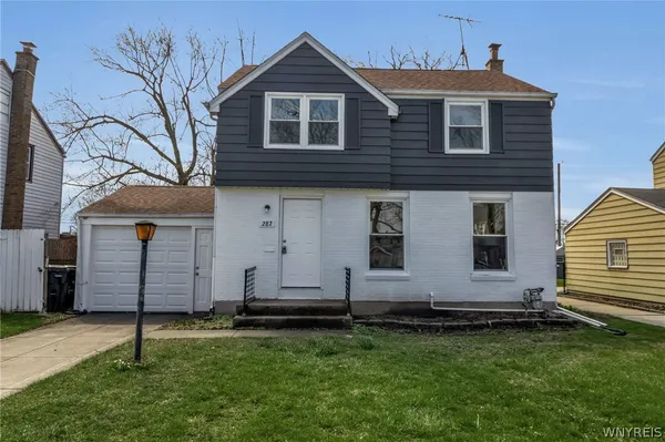 $285,000 | 282 Hampton Parkway, Tonawanda, NY 14217