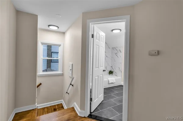 $285,000 | 282 Hampton Parkway, Tonawanda, NY 14217