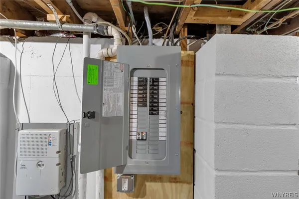 $285,000 | 282 Hampton Parkway, Tonawanda, NY 14217