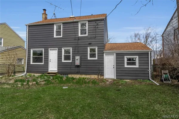 $285,000 | 282 Hampton Parkway, Tonawanda, NY 14217