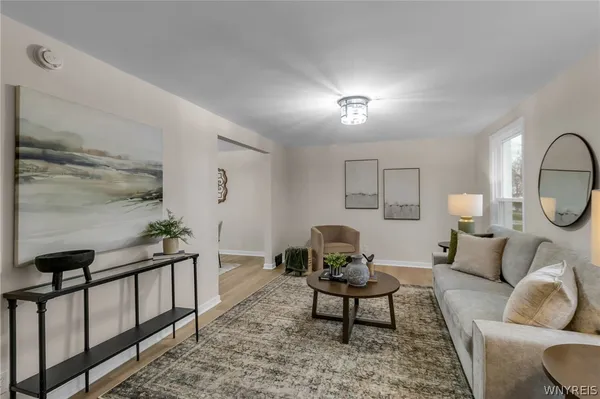 $285,000 | 282 Hampton Parkway, Tonawanda, NY 14217