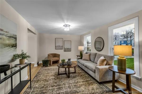 $285,000 | 282 Hampton Parkway, Tonawanda, NY 14217