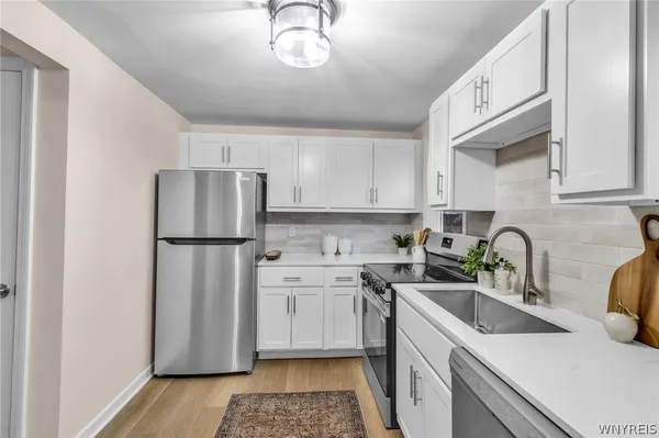 $285,000 | 282 Hampton Parkway, Tonawanda, NY 14217