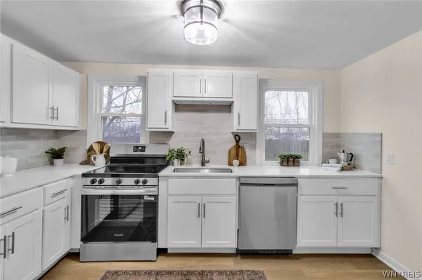 $285,000 | 282 Hampton Parkway, Tonawanda, NY 14217