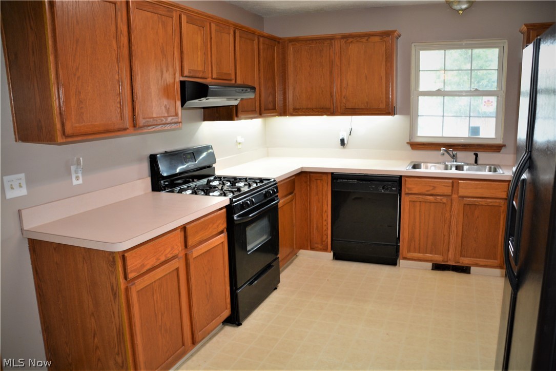 289 Stable Road Lagrange, OH 44050 - Photo 10 of 24 Gallery Image 10
