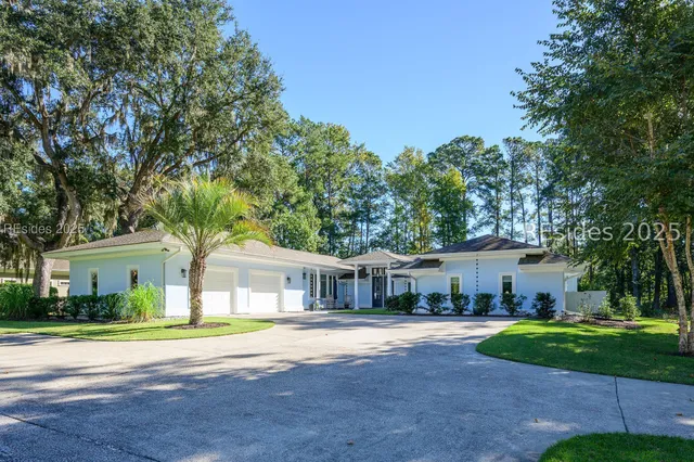 $1,150,000 | 1 Greenwood Drive, Bluffton, SC 29910