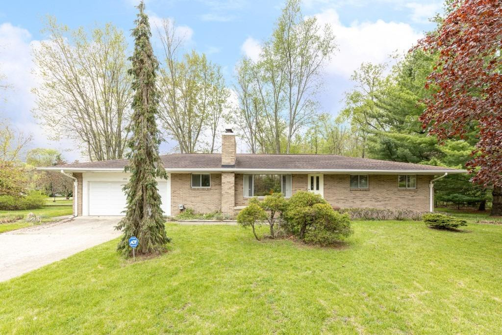 2801 Vrooman Road Jackson, MI 49203 - Photo 1 of 43 Photo 1
