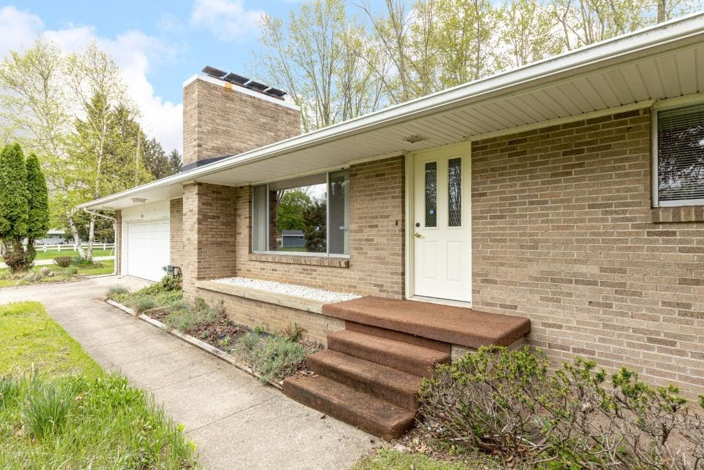 2801 Vrooman Road Jackson, MI 49203 - Photo 2 of 43 Photo 2