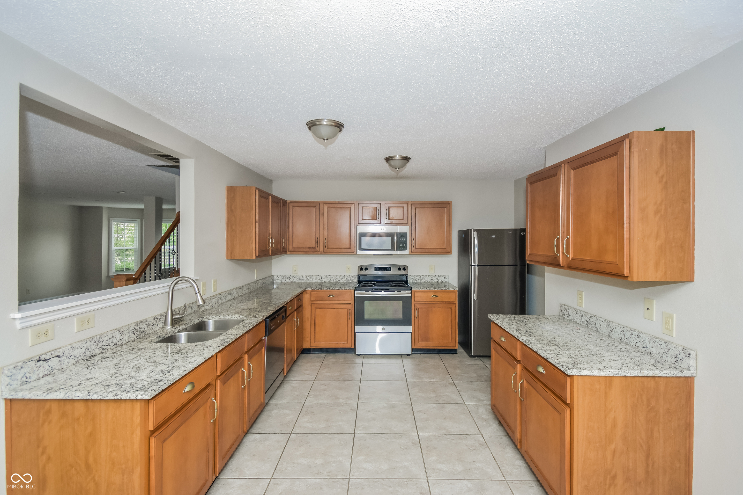 8208 Firefly Way Indianapolis, IN 46259 - Photo 5 of 17