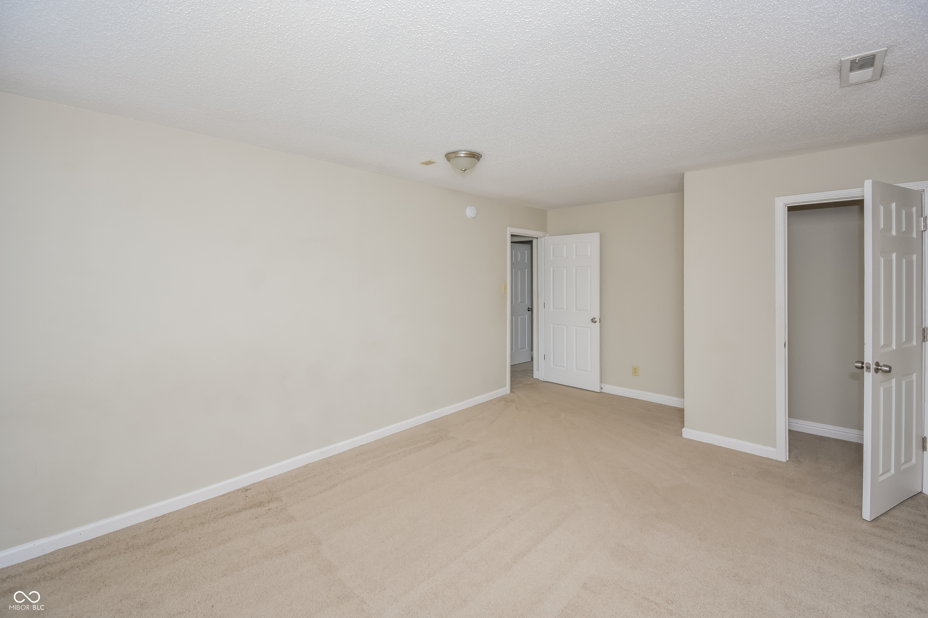 8208 Firefly Way Indianapolis, IN 46259 - Photo 10 of 17