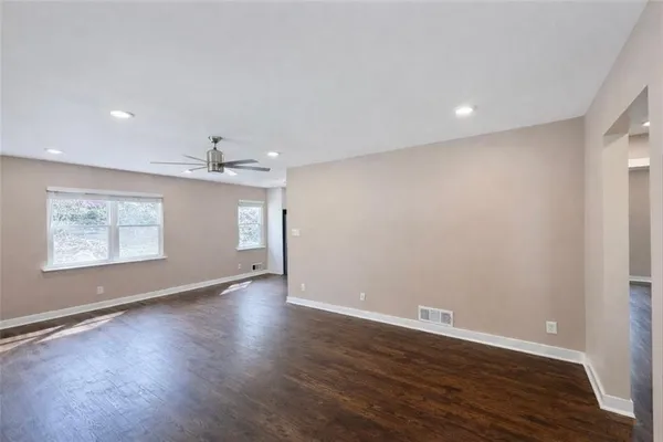 $1,900 | 1291 Lorenzo Drive Southwest, Atlanta, GA 30310