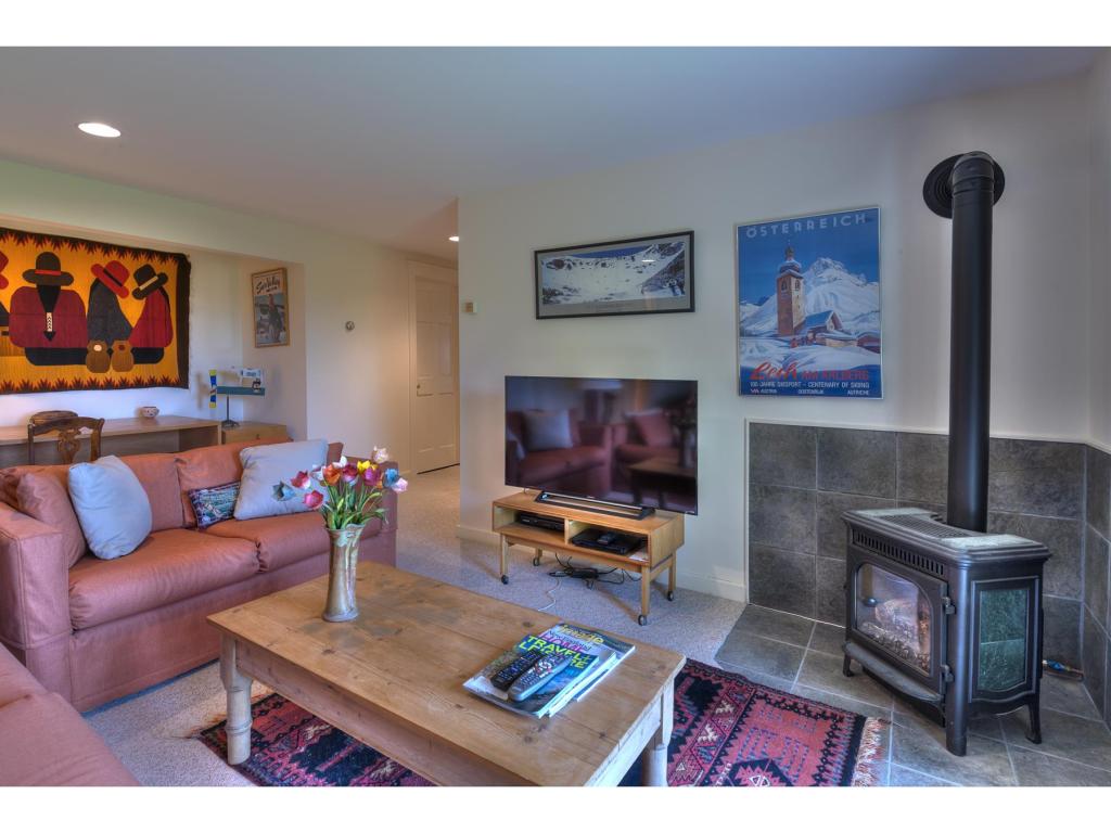 128 Brown Hill Road Sunapee, NH 03782 - Photo 14 of 26 Gallery Image 14