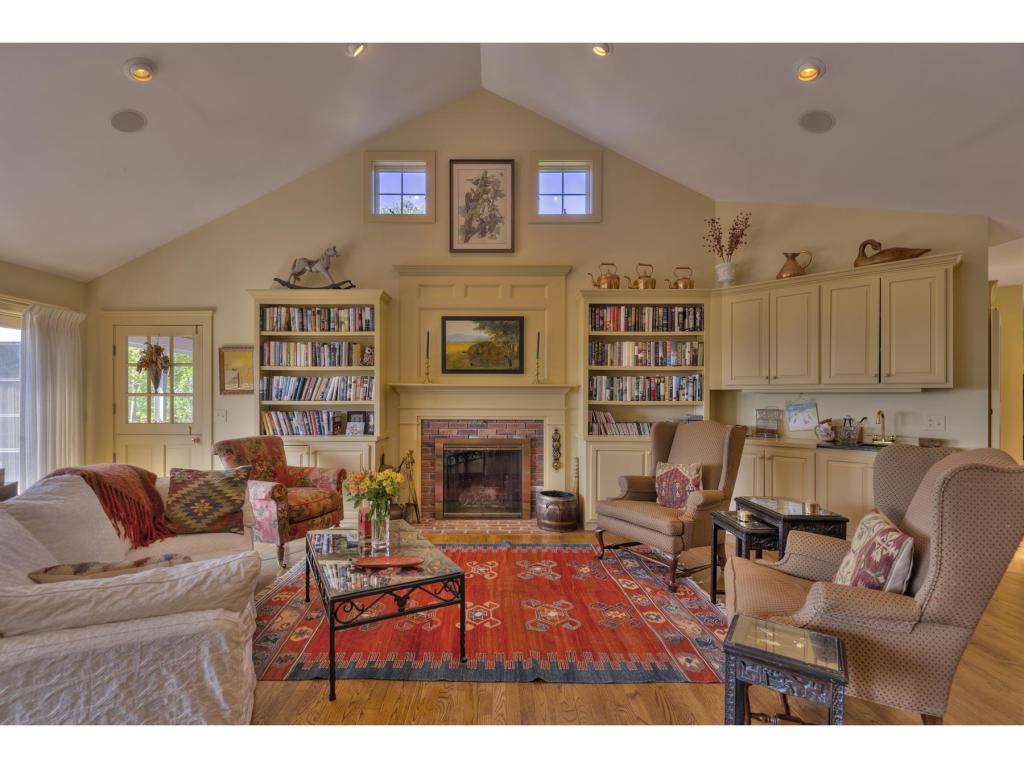 128 Brown Hill Road Sunapee, NH 03782 - Photo 10 of 26 Gallery Image 10