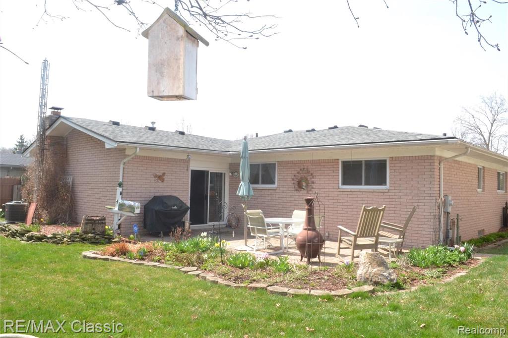 5708 Wedgewood Road Canton, MI 48187 - Photo 4 of 35