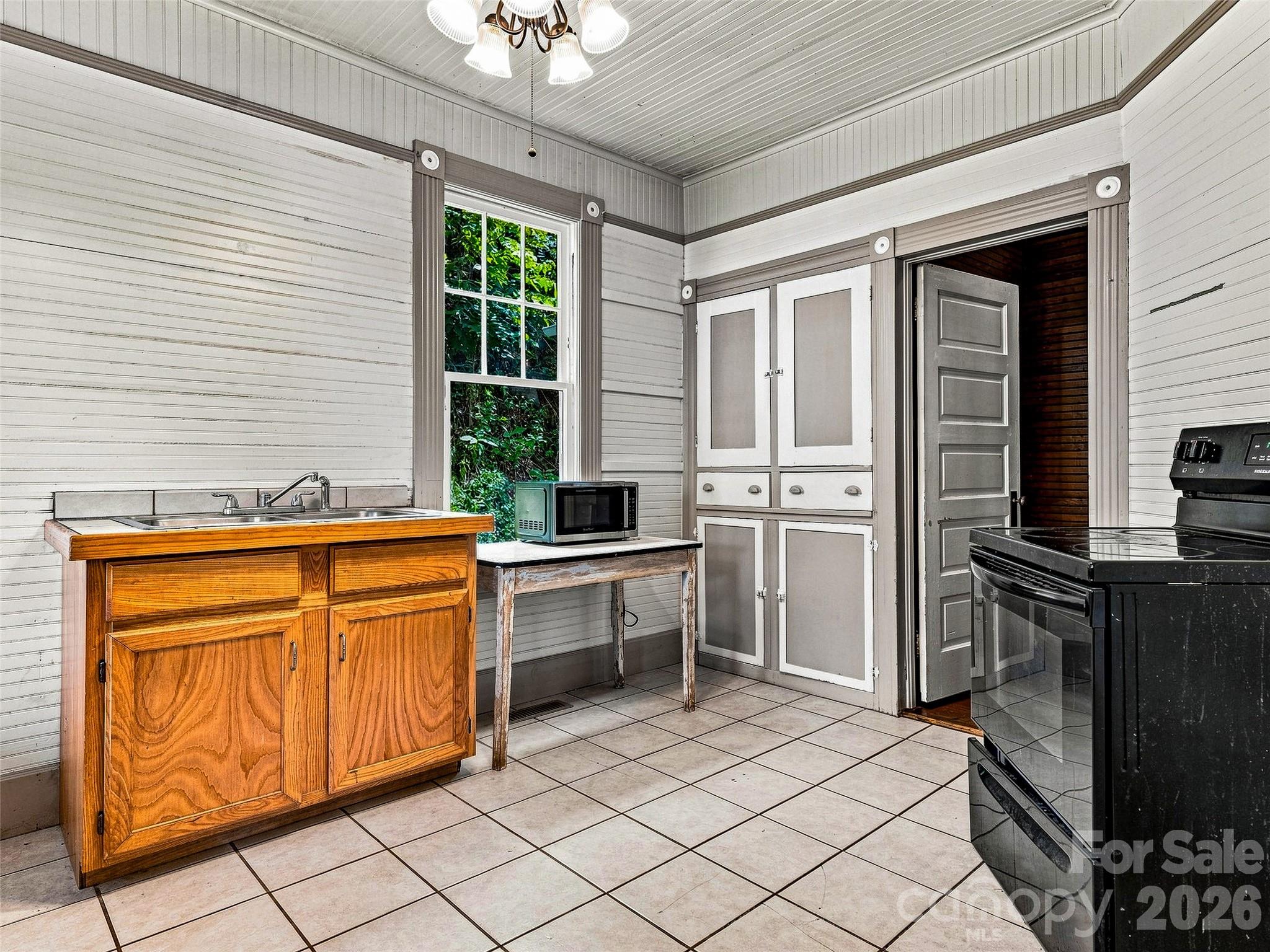 5 Clark Cove Road Leicester, NC 28748 - Photo 14 of 36 Gallery Image 14