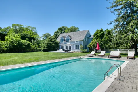 329 Little Plains Road, Southampton, NY 11968