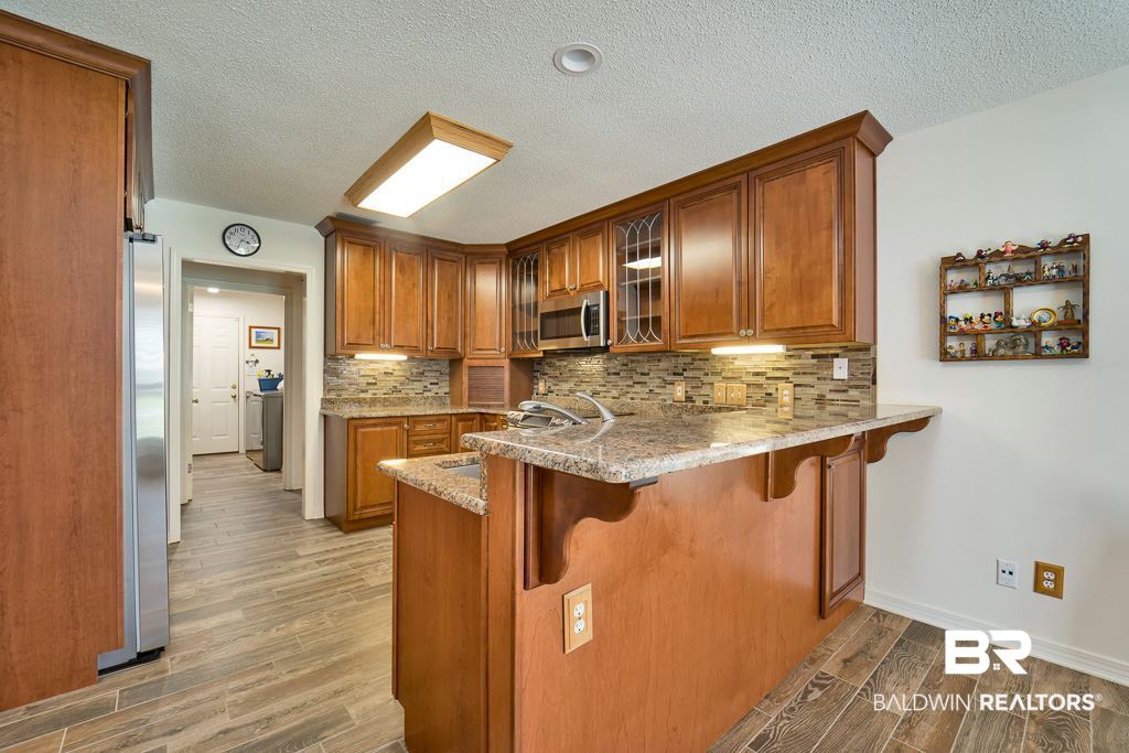 20094 Pecan Trace Fairhope, AL 36532 - Photo 10 of 28 Kitchen view 4