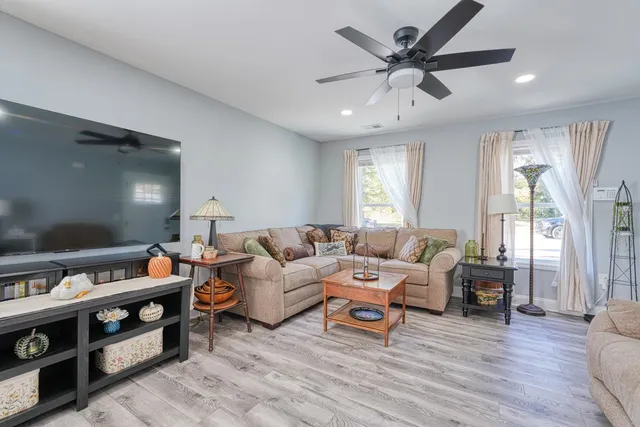 $299,999 | 279 Ernest L Collins Avenue, Spartanburg, SC 29306