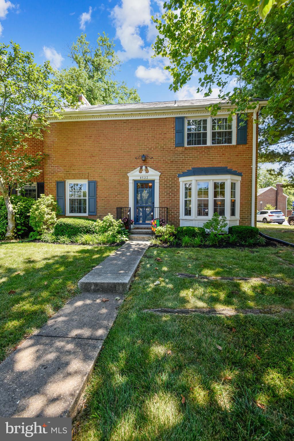 8523 Forrester Boulevard Springfield, VA 22152 - Photo 2 of 36 Gallery Image 2