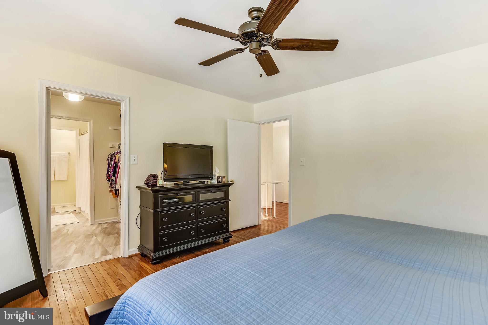 8523 Forrester Boulevard Springfield, VA 22152 - Photo 15 of 36 Large master bedroom