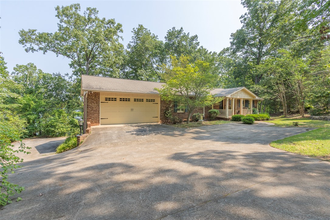 221 Stelling Road Townville, SC 29689 - Photo 7 of 37 Gallery Image 7