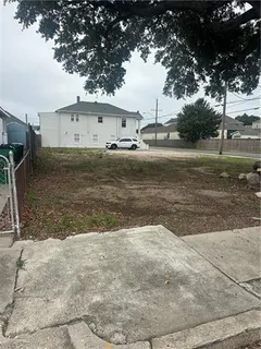 $199,999 | 433 Newton Street, Gretna, LA 70053