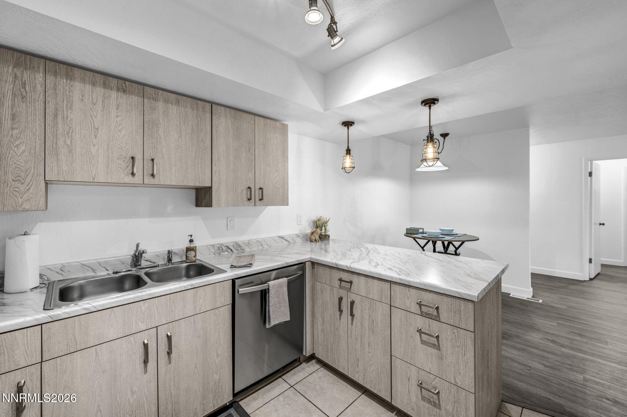 2300 Dickerson Road, Unit 11 Reno, NV 89503 - Photo 8 of 38 39-web-or-mls-2300-dickerson-rd-11