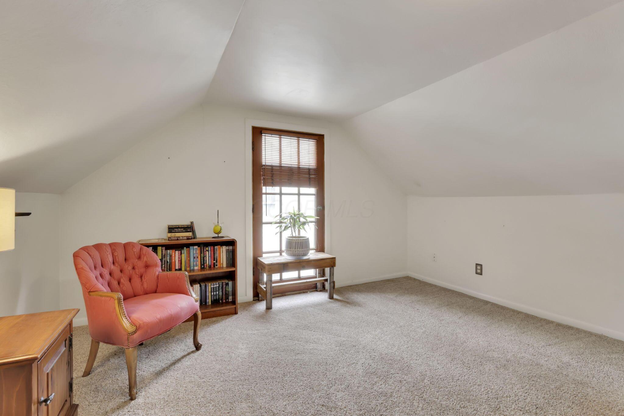 460 East Beaumont Road Columbus, OH 43214 - Photo 28 of 70 33-web-or-mls-011A0829