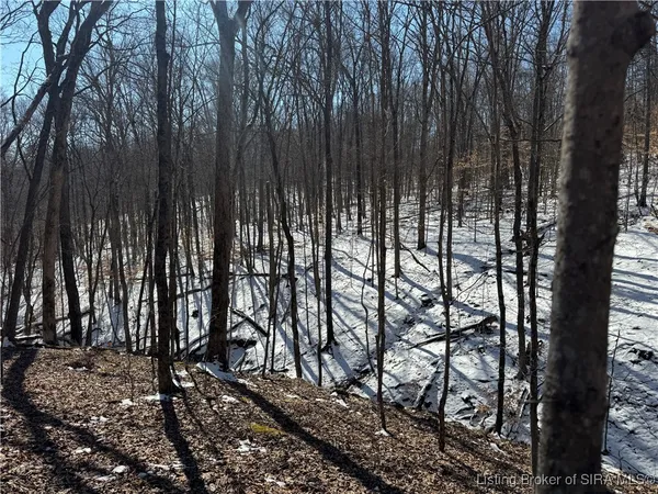 $274,900 | 4 In-237, English, IN 47118