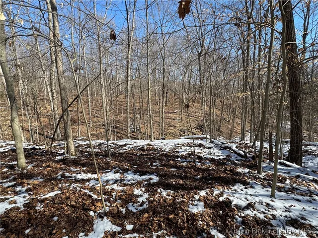 $312,900 | 4 In-237, English, IN 47118