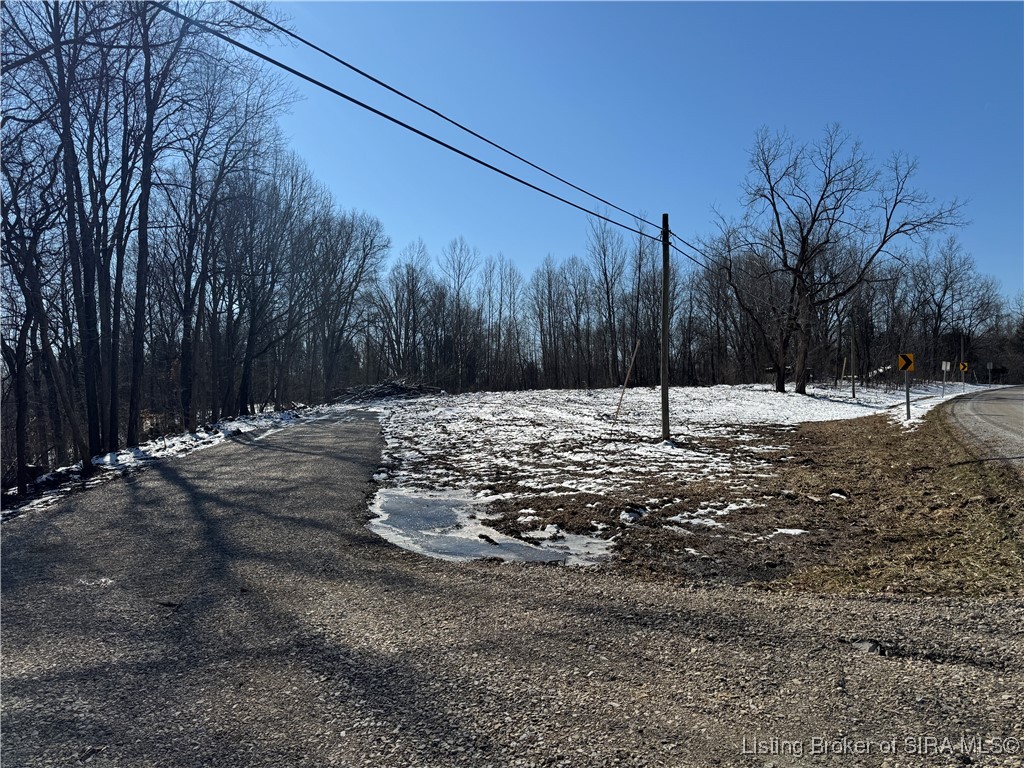 4 In-237 English, IN 47118 - Photo 2 of 27