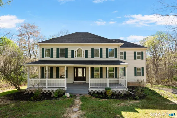 $950,000 | 2 Greenwood Lane, Guilford, CT 06437