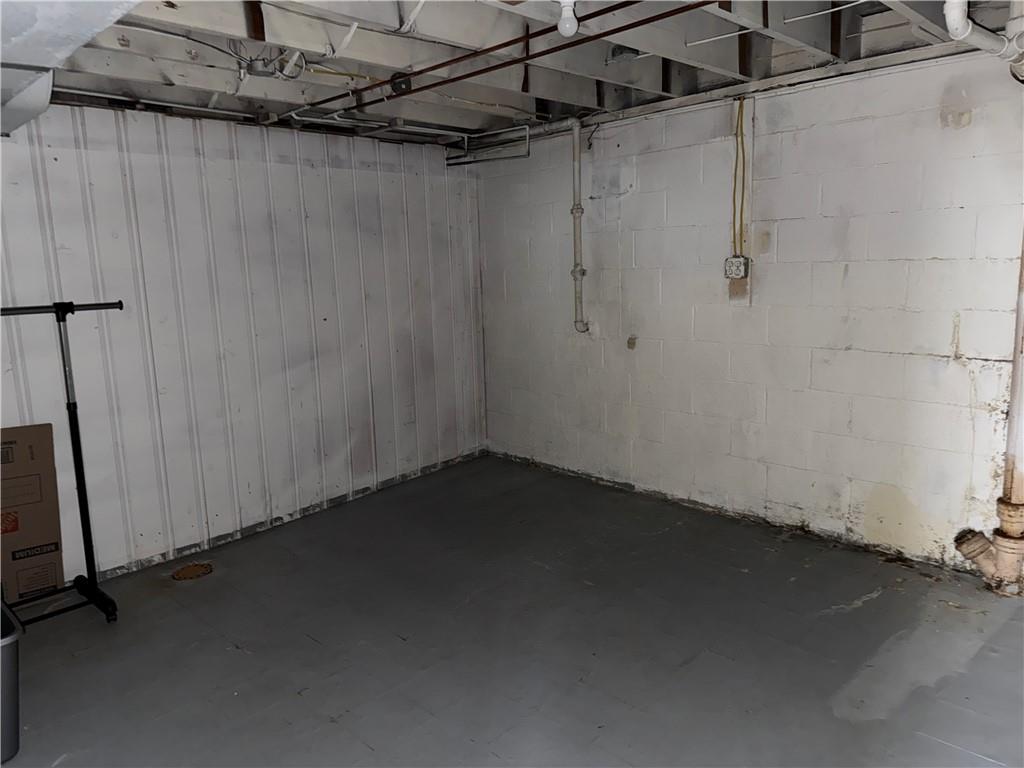 151 Thorne Road Washington, PA 15301 - Photo 16 of 23 a view of a room with an empty space
