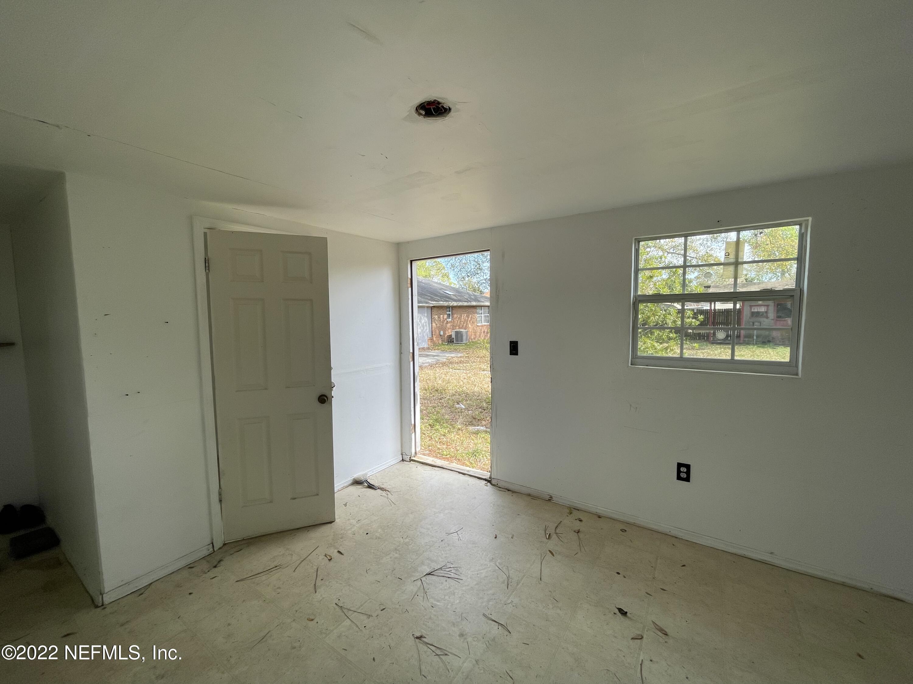 2518 Summer Tree Road East Jacksonville, FL 32246 - Photo 54 of 68 Storage building