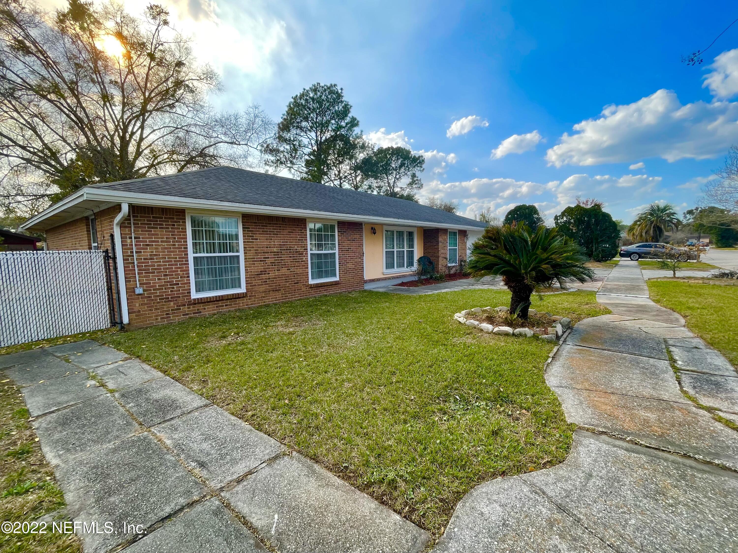 2518 Summer Tree Road East Jacksonville, FL 32246 - Photo 65 of 68 Walkways