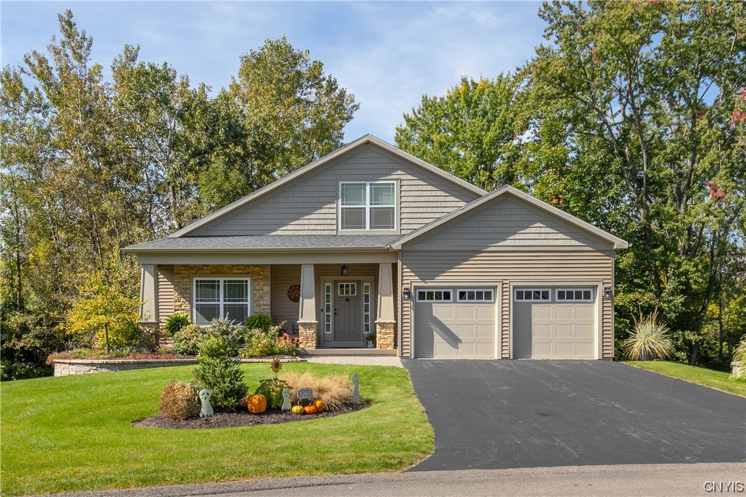 8265 Autumn Rdg Path Lysander, NY 13027 - Photo 1 of 50